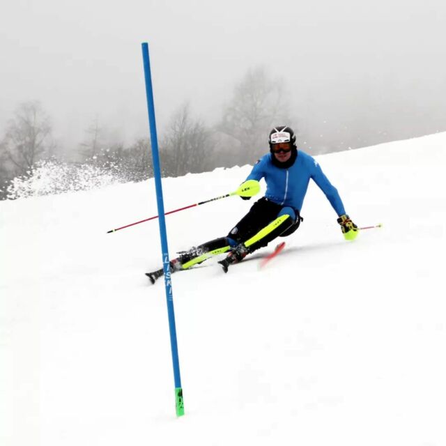 LE SUPER PIEGHE DI ALEX VINATZERRagazzo spettacolo con gli sci e senza sci! #piega #bestskier #aladistura #aladisturaski #vallidilanzo #turismotorino #visitLanzo #visitvallidilanzo #ski #skiworldcup